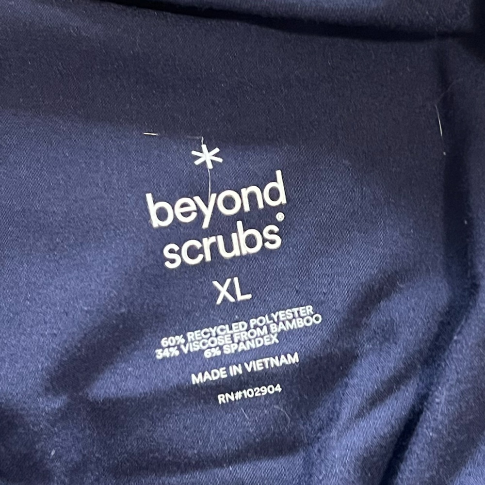 Scrubs & Beyond Women’s Grace 9-Pocket Tapered Leg Cargo Scrub Pant - Picture 5 of 7